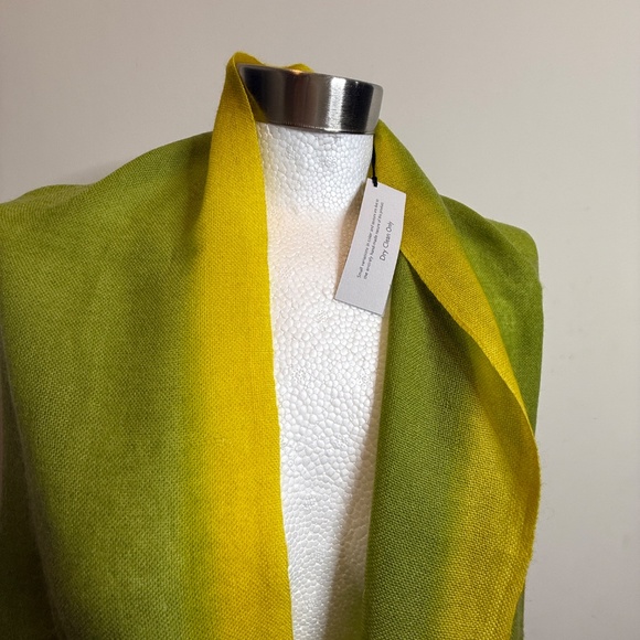 Cashmere scarf - Picture 5 of 10